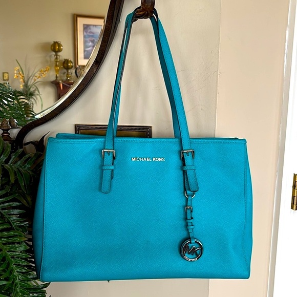 Michael Kors Saffiano Leather Jet Set Large Tote Turquoise Blue Shoulder Bag - Picture 1 of 16